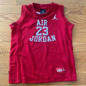 Air Jordan sleeveless sports top, EUC! Size 5/6.